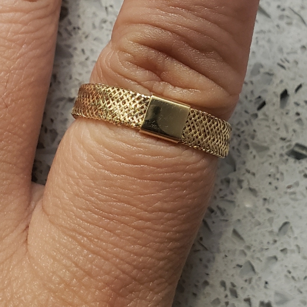 14kt gold mesh ring